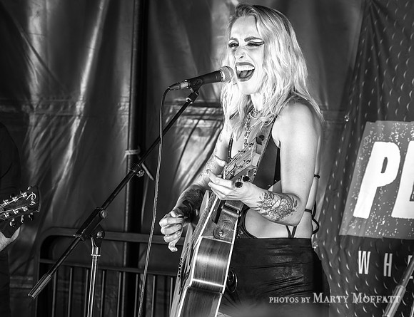 steelhouse2025marisaandthemoths-vip-014-DxO_DeepPRIME XD2s_XD-104