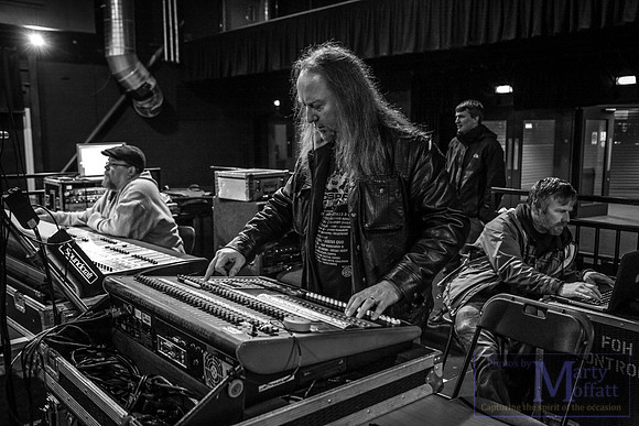 Thunder 2012 Xmas - Soundcheck