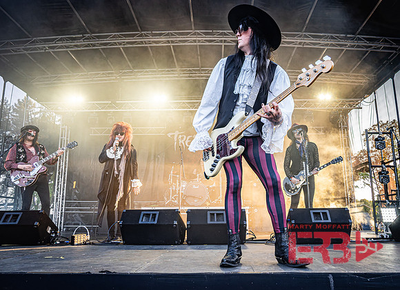 trenchdogs2025cotw014-DxO_DeepPRIME 3-55