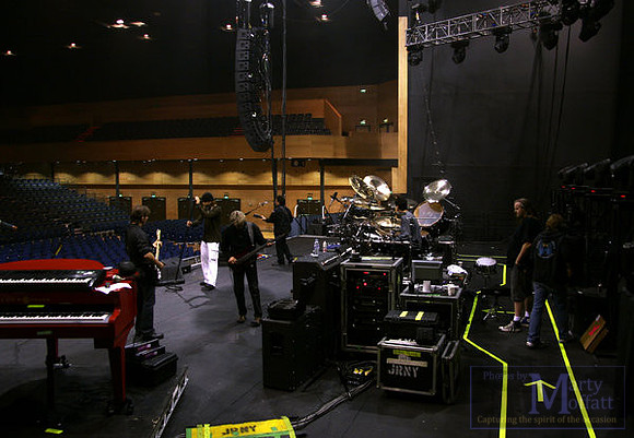 journey_bournemouth_soundcheck057