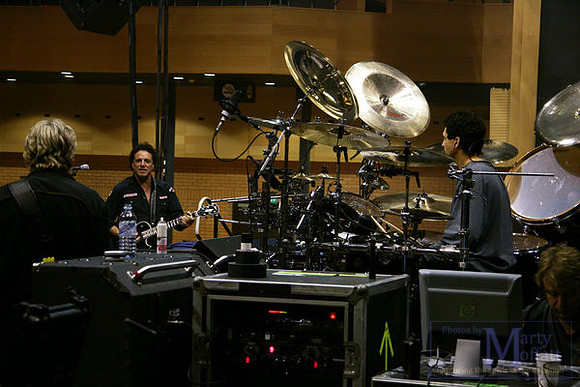 journey_bournemouth_soundcheck056