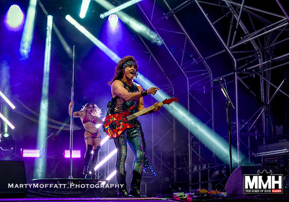 3-8steelpanther2026steelhouse007