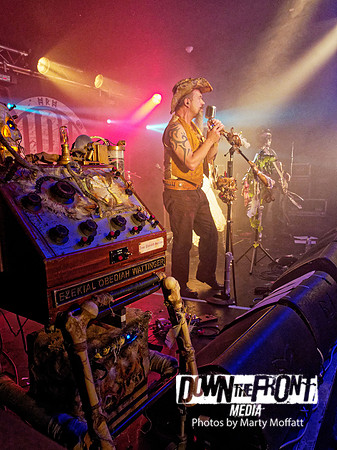 mm-sat03-thewattingers09