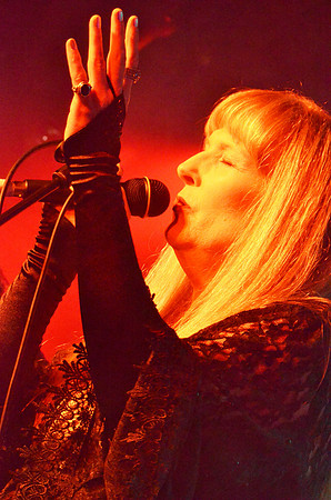 ff2011sun-unrulychild120SUE